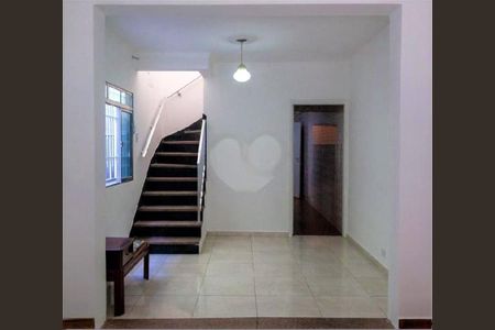 Casa à venda com 4 quartos, 107m² em São Lucas, São Paulo