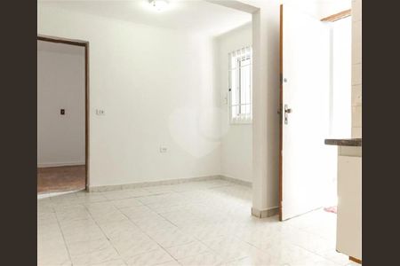 Casa à venda com 4 quartos, 107m² em São Lucas, São Paulo