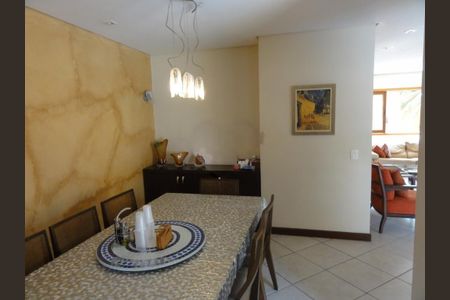 Casa à venda com 3 quartos, 200m² em Jardim São Paulo, São Paulo