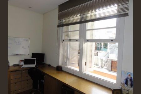 Casa à venda com 3 quartos, 200m² em Jardim São Paulo, São Paulo