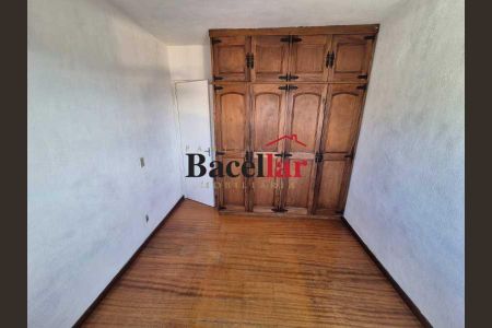 Apartamento à venda com 68m², 2 quartos e 1 vaga