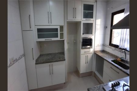Apartamento à venda com 124m², 3 quartos e 5 vagas