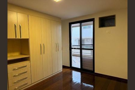 Apartamento à venda com 180m², 3 quartos e 4 vagas