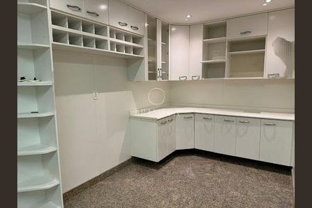 Apartamento à venda com 180m², 3 quartos e 4 vagas