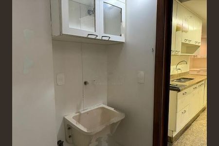 Apartamento à venda com 180m², 3 quartos e 4 vagas