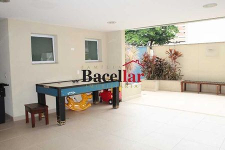 Apartamento à venda com 180m², 3 quartos e 2 vagas