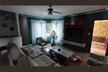 Casa à venda com 4 quartos, 195m² em Parque Sao Domingos, São Paulo