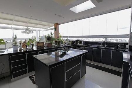 Apartamento à venda com 320m², 4 quartos e 4 vagas