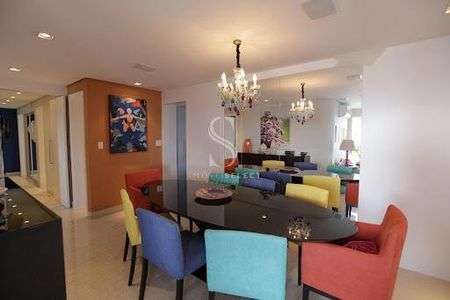 Apartamento à venda com 320m², 4 quartos e 4 vagas