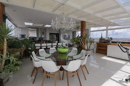 Apartamento à venda com 320m², 4 quartos e 4 vagas