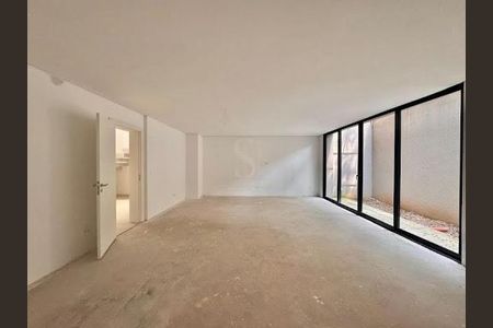 Casa à venda com 4 quartos, 846m² em Chácara Santo Antônio, São Paulo