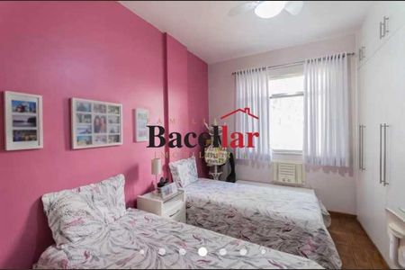 Apartamento à venda com 79m², 2 quartos e 1 vaga