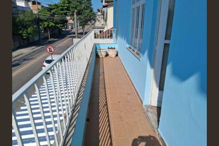 Casa à venda com 141m², 3 quartos e 1 vaga