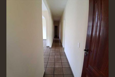 Casa à venda com 141m², 3 quartos e 1 vaga