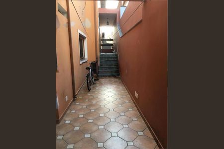 Casa à venda com 4 quartos, 203m² em Butantã, São Paulo