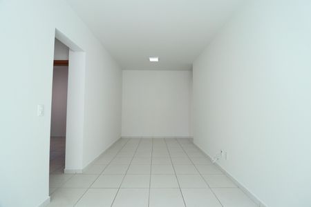 Apartamento para alugar com 68m², 2 quartos e 2 vagasSala