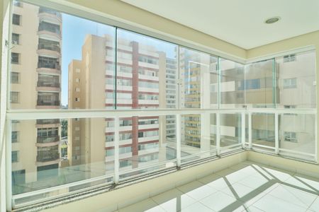 Apartamento para alugar com 68m², 2 quartos e 2 vagasVaranda
