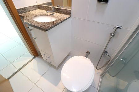 Apartamento para alugar com 68m², 2 quartos e 2 vagasBanheiro Social