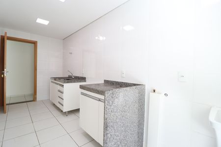 Apartamento para alugar com 68m², 2 quartos e 2 vagasCozinha