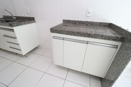 Apartamento para alugar com 68m², 2 quartos e 2 vagasCozinha