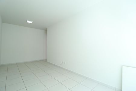 Apartamento para alugar com 68m², 2 quartos e 2 vagasSala