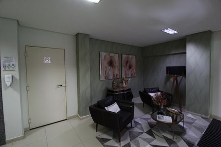 Apartamento para alugar com 68m², 2 quartos e 2 vagasHall social