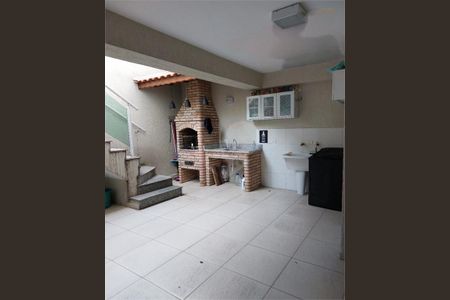 Casa à venda com 3 quartos, 188m² em Vila Romero, São Paulo