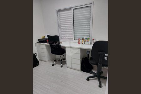 Casa à venda com 3 quartos, 188m² em Vila Romero, São Paulo