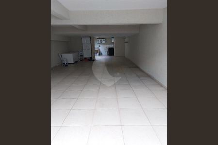 Casa à venda com 3 quartos, 188m² em Vila Romero, São Paulo