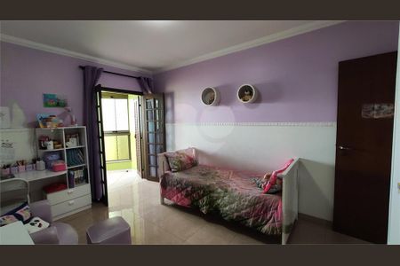 Casa à venda com 4 quartos, 270m² em Jardim Angela (Zona Leste), São Paulo