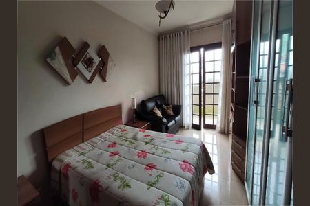 Casa à venda com 4 quartos, 270m² em Jardim Angela (Zona Leste), São Paulo