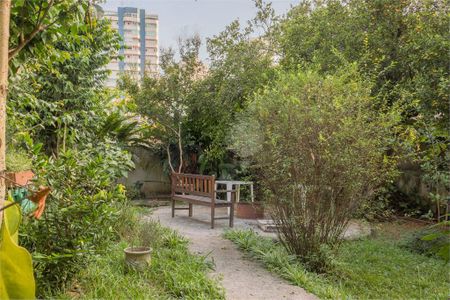 Casa à venda com 280m², 5 quartos e 3 vagas