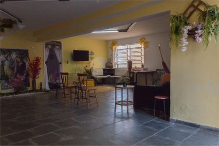 Casa à venda com 280m², 5 quartos e 3 vagas