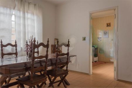 Casa à venda com 280m², 5 quartos e 3 vagas