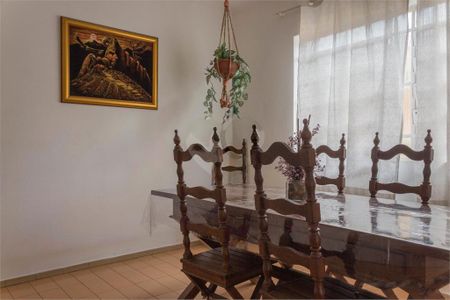 Casa à venda com 280m², 5 quartos e 3 vagas