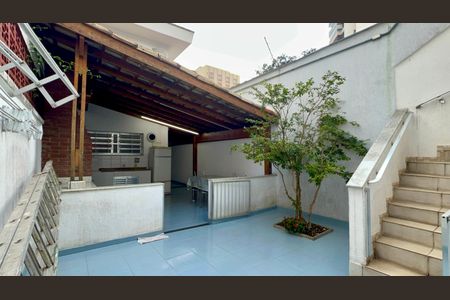 Quintal de casa à venda com 3 quartos, 186m² em Alto de Pinheiros, São Paulo