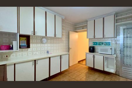 Cozinha de casa à venda com 3 quartos, 186m² em Alto de Pinheiros, São Paulo
