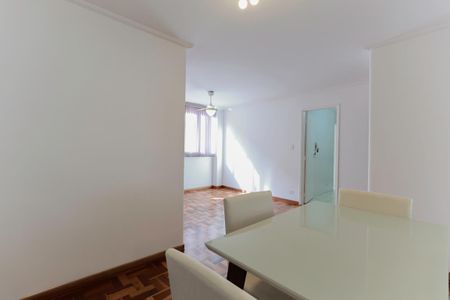 Apartamento para alugar com 95m², 3 quartos e 1 vaga Apartamento para alugar com 95m², 3 quartos e 1 vagaSala