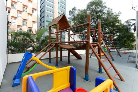 Apartamento para alugar com 95m², 3 quartos e 1 vaga Apartamento para alugar com 95m², 3 quartos e 1 vagaÁrea comum - Playground
