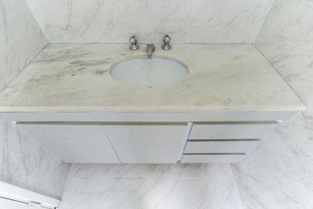 Apartamento para alugar com 95m², 3 quartos e 1 vaga Apartamento para alugar com 95m², 3 quartos e 1 vagaBanheiro da suíte