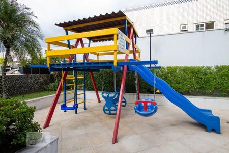 Apartamento para alugar com 78m², 3 quartos e 2 vagas Apartamento para alugar com 78m², 3 quartos e 2 vagasÁrea comum - Playground