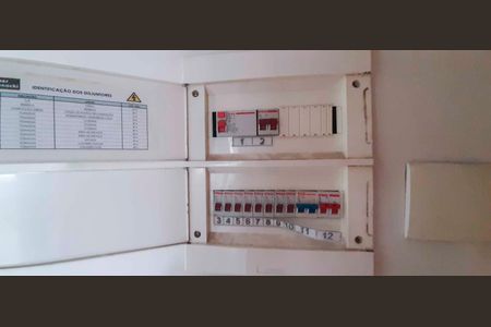 Apartamento para alugar com 78m², 3 quartos e 2 vagas Apartamento para alugar com 78m², 3 quartos e 2 vagasQuadro de Luz