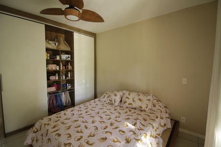 Casa de condomínio para alugar com 120m², 4 quartos e 2 vagasSuíte 3