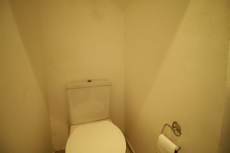 Casa de condomínio para alugar com 120m², 4 quartos e 2 vagasLavabo