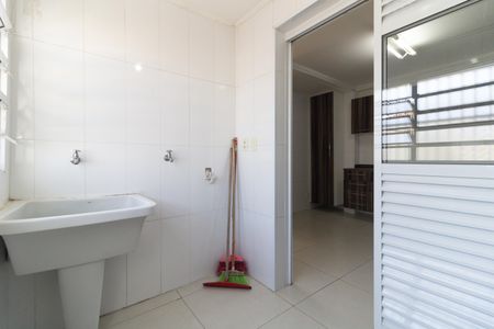 Casa à venda com 150m², 3 quartos e 1 vagaLavanderia