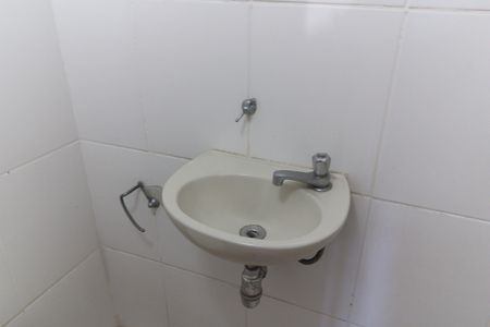 Casa à venda com 150m², 3 quartos e 1 vagaBanheiro 2