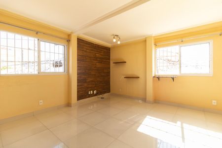 Sala de casa à venda com 3 quartos, 150m² em Vila Nair, São Paulo