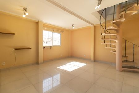 Casa à venda com 150m², 3 quartos e 1 vagaSala