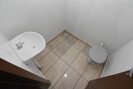 Casa de condomínio para alugar com 55m², 2 quartos e 1 vagaBanheiro