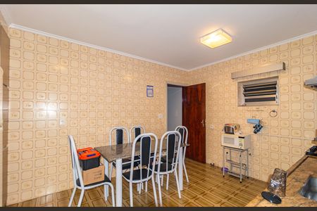 Casa de condomínio à venda com 168m², 3 quartos e 3 vagas Casa de condomínio à venda com 168m², 3 quartos e 3 vagasCozinha
